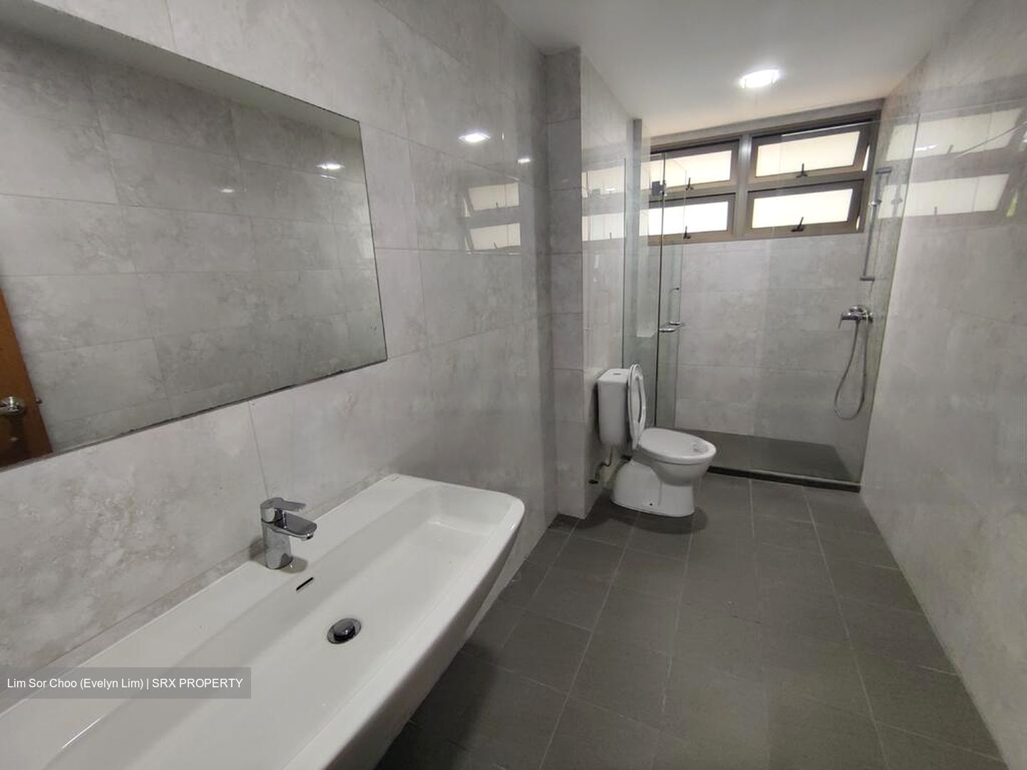 Jalan Tanjong (D16), Terrace #477558341